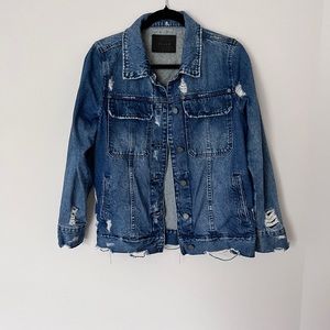 denim jacket. Button closure,silver-tone hardware
color: Blue authentic
